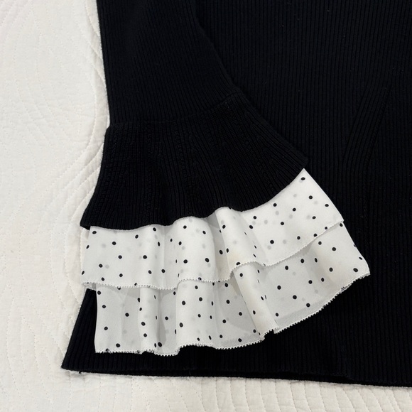 White House Black Market Ribbed Black Top - Picture 4 of 8